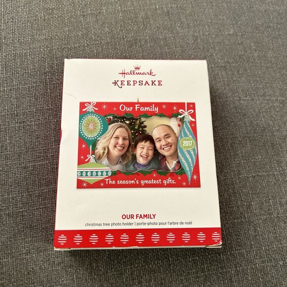 Hallmark Keepsake Ornament 2017 Our Family Photo Holder NIB - Picture 1 of 13